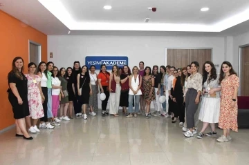 Yeşimliler sanat terapisiyle &quot;Hayata Es Ver&quot;di
