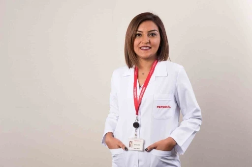 Yılbaşı akşamında yemek yerken pişman etmeyecek 10 altın kural
