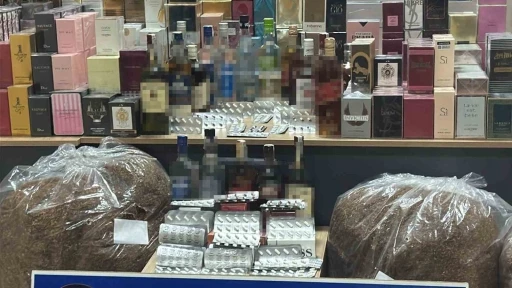Yılbaşında satılmak istenen ka&ccedil;ak i&ccedil;ki ve uyuşturucuya operasyon
