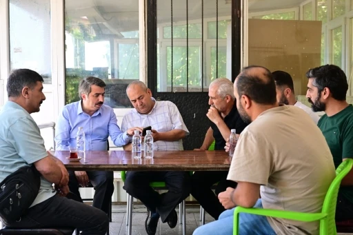 Yıldırım Belediye Başkanı Oktay Yılmaz, Teleferik Mahallesi&rsquo;nde esnafla bir araya geldi
