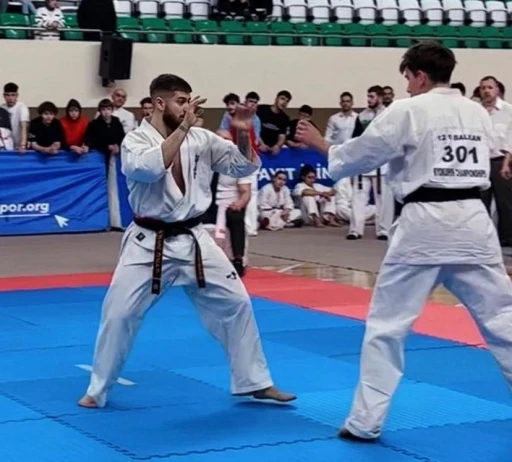 Yıldırım&rsquo;da Kyokushin karate r&uuml;zgarı

