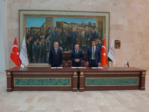 Yılmaz&rsquo;dan &ouml;zel eğitime anlamlı katkı
