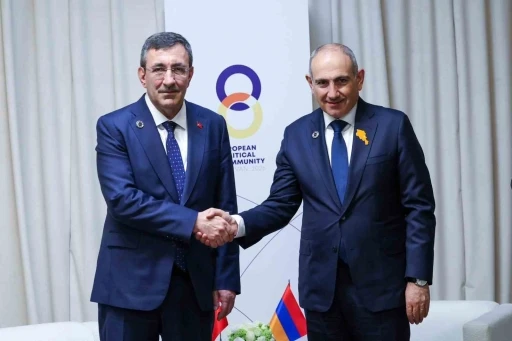 Yılmaz: "Ermenistan ile Ani K&ouml;pr&uuml;s&uuml;&rsquo;n&uuml;n ortak restorasyonu konusunda anlaşma imzalandı"
