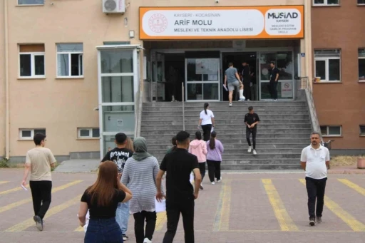 YKS’nin ikinci oturumu başladı
