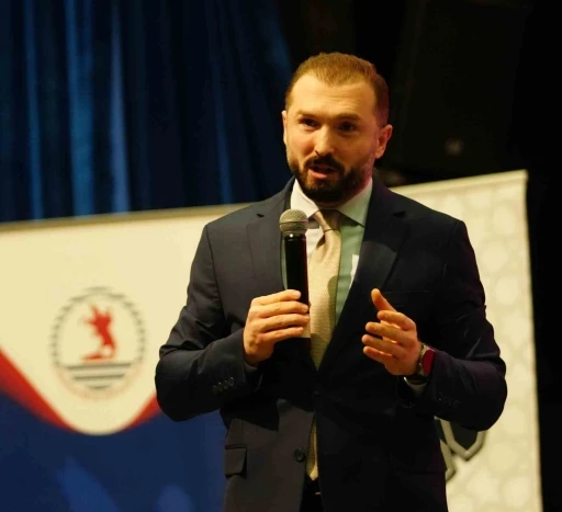 Y&Ouml;K Genel Sekreteri Aksoy&rsquo;dan ODT&Uuml; değerlendirmesi: "İdeolojiler g&ouml;z&uuml;n&uuml;z&uuml; k&ouml;r etmesin"
