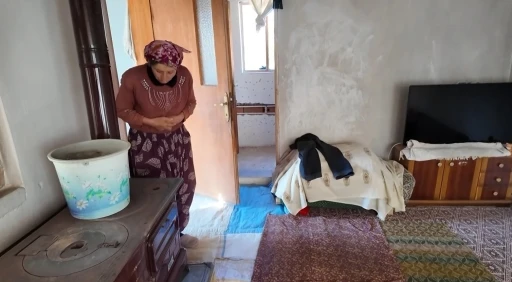 Yokluk i&ccedil;inde yaşadığı evde yapılan d&uuml;zenlemeler Keziban teyzenin y&uuml;z&uuml;n&uuml; g&uuml;ld&uuml;rd&uuml;
