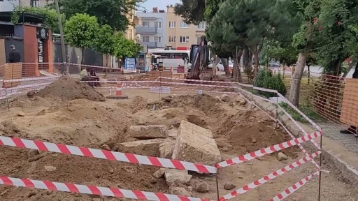 Yol çalışmasından tarih fışkırdı, bölgede çalışmalar durduruldu
