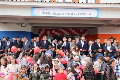 Yolalan’da ilkokul binası ve 112 Acil Komuta Merkezi hizmete açıldı
