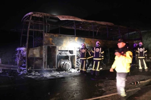 Yolcu otob&uuml;s&uuml; kazasında acı bilan&ccedil;o: 7 &ouml;l&uuml;, 1&rsquo;i ağır 33 yaralı
