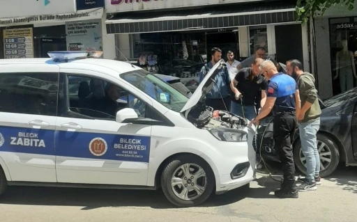 Yolda kalan aracın imdadına zabıta yetişti
