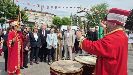 Y&ouml;resel &uuml;r&uuml;nlere mehteranlı tanıtım
