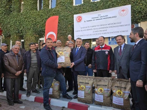 Yozgat&rsquo;ta 676 paket yerli ve milli ay&ccedil;i&ccedil;eği tohumu dağıtıldı
