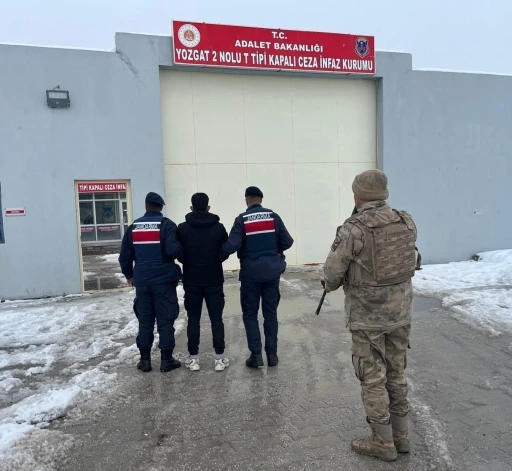 Yozgat&rsquo;ta DEAŞ ş&uuml;phelisi jandarma operasyonuyla yakalandı
