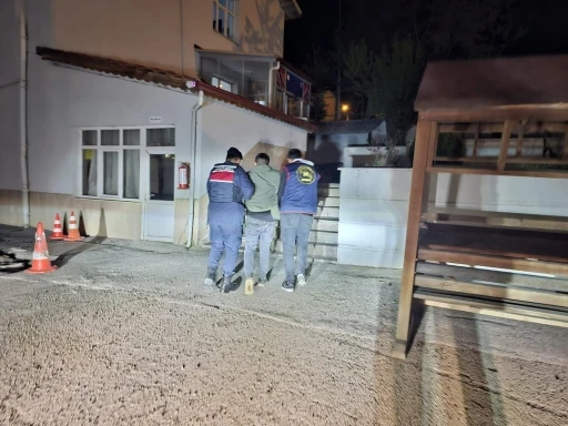 Yozgat’ta kesinleşmiş 9 yıl cezası bulunan şahıs yakalandı
