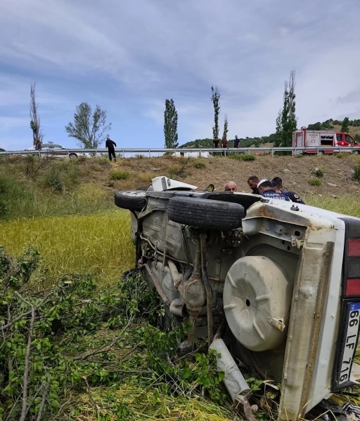 Yozgat&rsquo;ta takla atan otomobilde 2 kişi yaralandı

