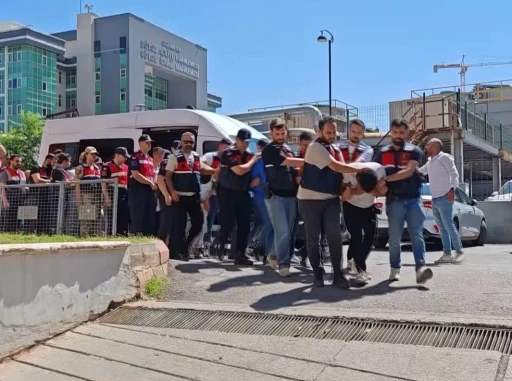 Yüksek kar vaadiyle dolandırıcılık yapan 27 şahıs tutuklandı
