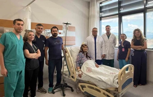 Y&uuml;ksek riskli hastaya b&ouml;lgesel anastezi ile operasyon
