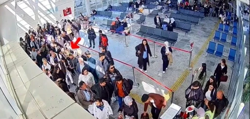 Y&uuml;ksekova Havalimanı&rsquo;nda 9 kilo uyuşturucu ele ge&ccedil;irildi: 15 g&ouml;zaltı
