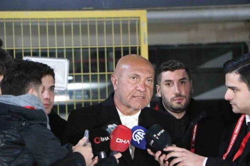 Y&uuml;ksel Yıldırım: "Kaleci İrfan Can Eğribayat transferi i&ccedil;in Fenerbah&ccedil;e ile anlaştık"
