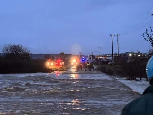 Yunanistan&rsquo;da sel sularına kapanan s&uuml;r&uuml;c&uuml; hayatını kaybetti
