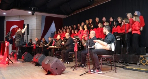 Yunusemre&rsquo;de Sevgililer G&uuml;n&uuml;&rsquo;ne &ouml;zel muhteşem konser
