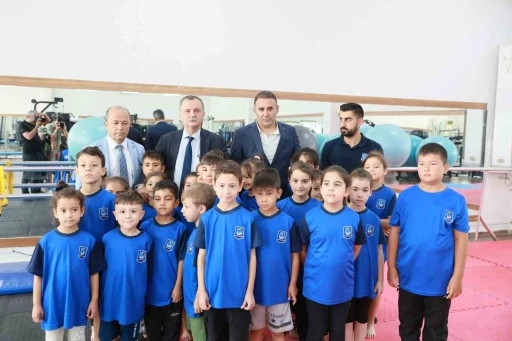 Yunusemre’de yaz spor okulu açılışı yapıldı
