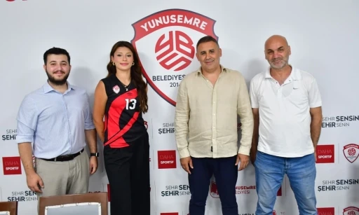 Yunusemre&rsquo;nin gen&ccedil; yıldızı yuvada kaldı
