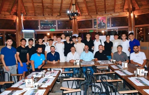 Yunusemre’nin U17’leri Türkiye Şampiyonası’na hazır
