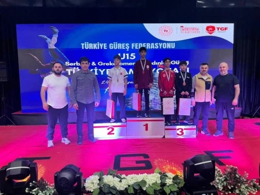 Yunusemreli g&uuml;reş&ccedil;i Kalay&rsquo;dan bronz madalya
