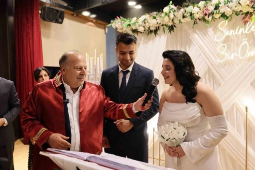Y&uuml;reğir Belediyesi&rsquo;nden 14 Şubat&rsquo;a &ouml;zel toplu nikah t&ouml;reni
