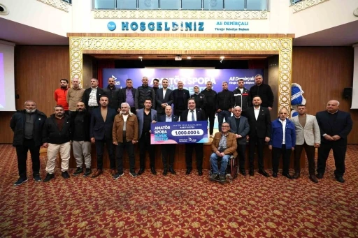 Y&uuml;reğir Belediyesinden amat&ouml;r spora 1 milyon TL&rsquo;lik destek
