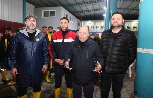 Y&uuml;reğir&rsquo;de şiddetli yağışa anında m&uuml;dahale
