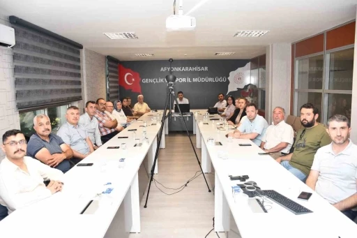 Yurt m&uuml;d&uuml;rl&uuml;klerinin yıl sonu değerlendirme toplantısı ger&ccedil;ekleştirildi
