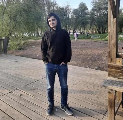 Yürüyüş için dağa çıkan gençten haber alınamıyor
