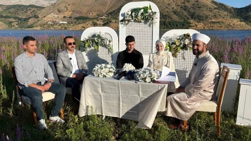 Y&uuml;zen adada "evet" dediler
