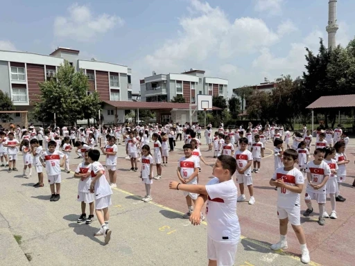 Y&uuml;zlerce &ouml;ğrencinin  "10 numara" davetine Arda G&uuml;ler&rsquo;den cevap geldi