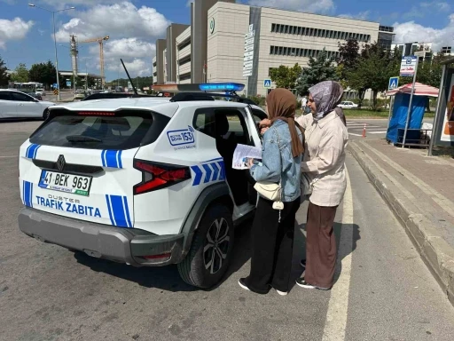 Zabıta ekipleri YKS&rsquo;de gen&ccedil;leri yalnız bırakmadı
