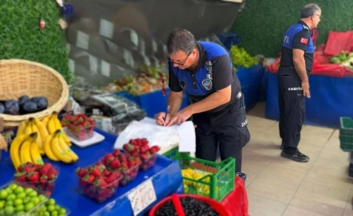 Zabıta ekiplerinden manav denetimi
