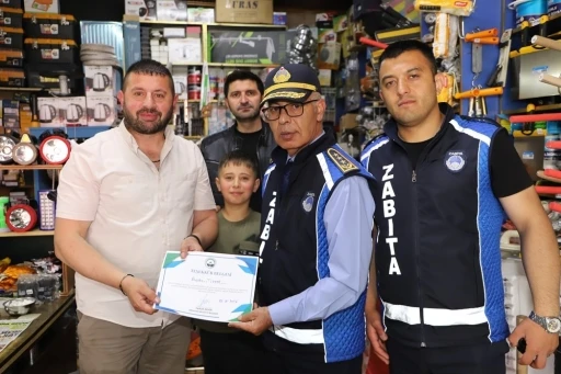 Zabıta ekiplerinin  kaldırım işgal denetimleri devam ediyor
