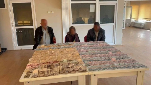Zabıtanın yakaladığı dilencilerin 5 saatte 24 bin 665 TL topladığı ortaya çıktı
