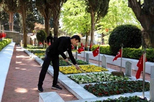 Zaferin 110. yıl d&ouml;n&uuml;m&uuml;nde Kut&rsquo;&uuml;l Amare şehitleri unutulmadı
