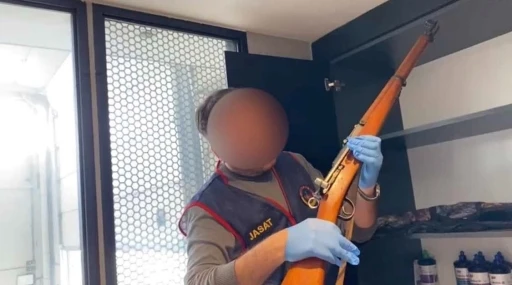 Zehir tacirinin adresinden mavzer çıktı
