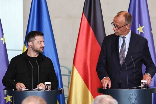 Zelenskiy: &quot;Putin blöf yapıyor, Alaska’daki görüşme öncesi Ukrayna cephesinin her noktasında baskı kurmaya çalışıyor&quot;
