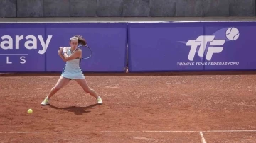 Zeynep Sönmez Antalya’da çeyrek finalde
