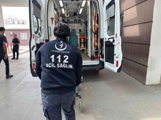Zeytin ağacından düşen kişi yaralandı
