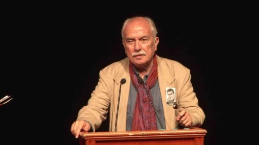 Zihni G&ouml;ktay i&ccedil;in Harbiye&rsquo;de duygusal veda: Zeynep G&ouml;ktay, babasının yazdığı mektubu okudu
