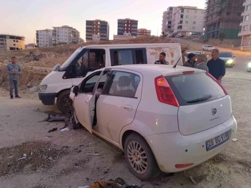 Zincirleme trafik kazasında 5 kişi yaralandı