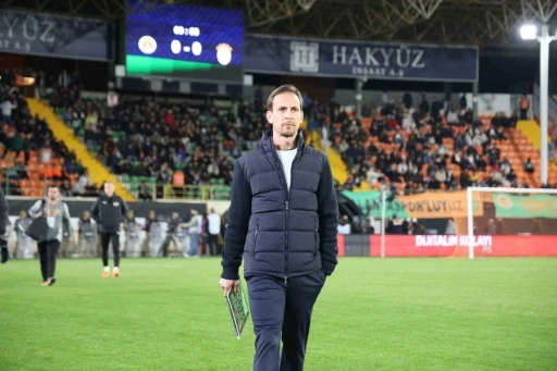Ziraat T&uuml;rkiye Kupası: Corendon Alanyaspor: 0 - Galatasaray: 2 (İlk yarı)
