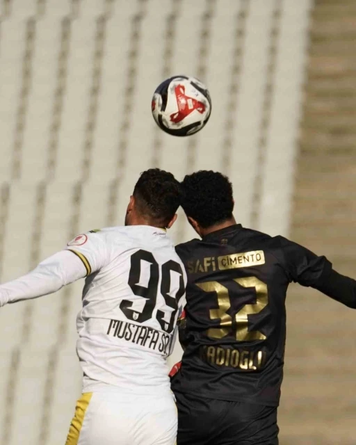 Ziraat T&uuml;rkiye Kupası: Fatih Karag&uuml;mr&uuml;k: 0 - İstanbulspor: 0
