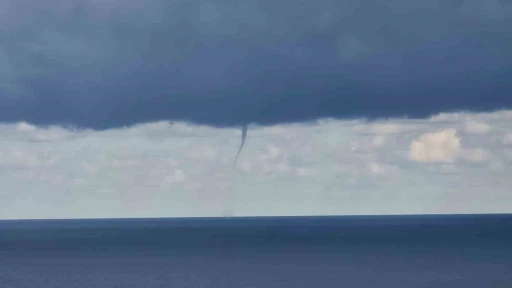 Zonguldak açıklarında art arda hortumlar görüldü